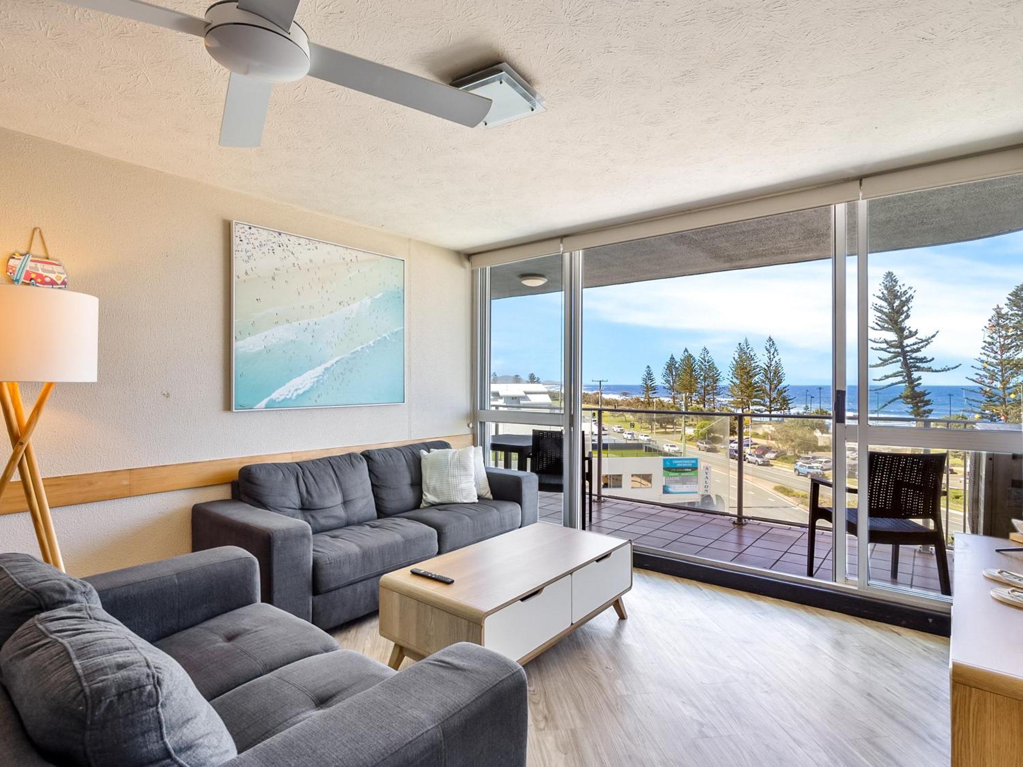 Mandolin Beachfront Resort Alexandra Headland Exterior foto