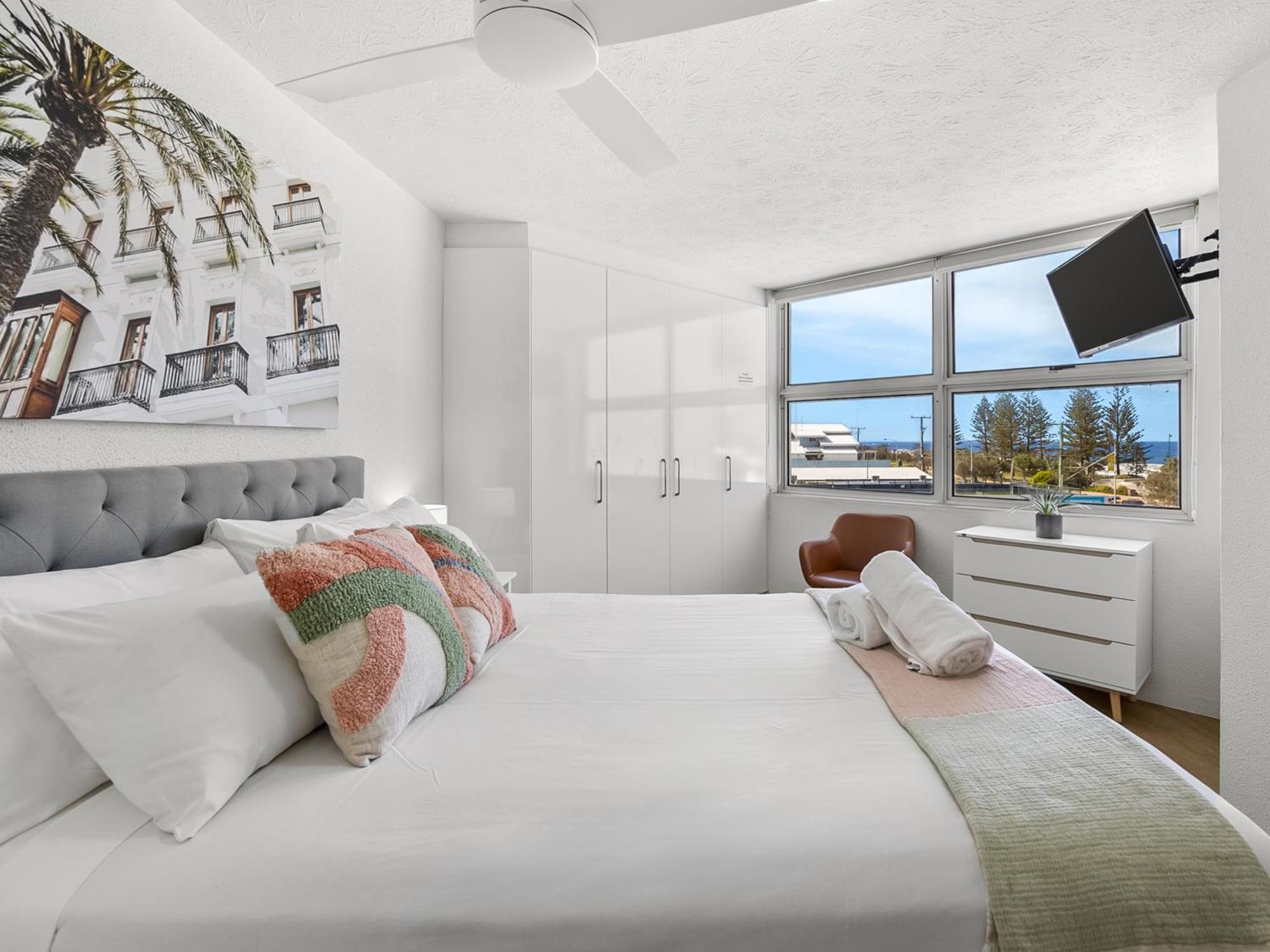 Mandolin Beachfront Resort Alexandra Headland Exterior foto